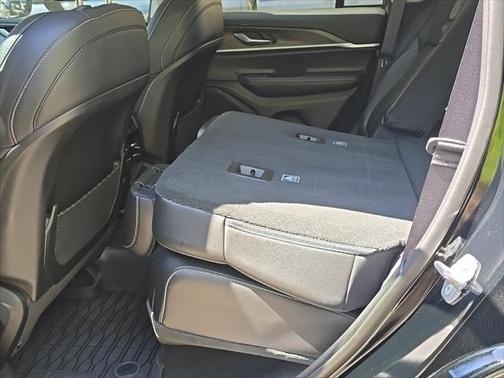 2023 Jeep Grand Cherokee Limited X