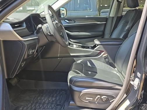 2023 Jeep Grand Cherokee Limited X