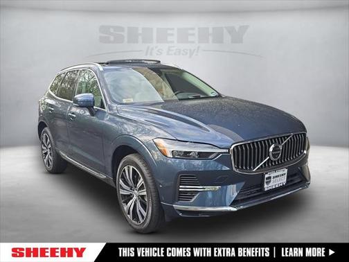 2022 Volvo XC60 Recharge Plug-In Hybrid T8 Inscription