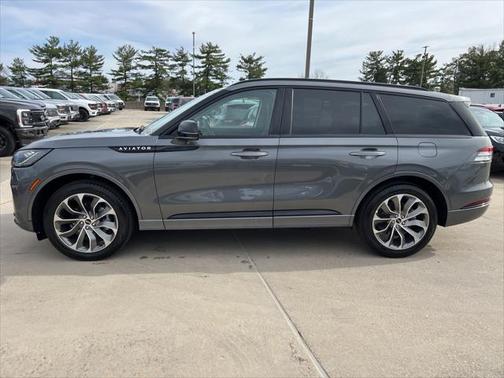 2025 Lincoln Aviator Premiere