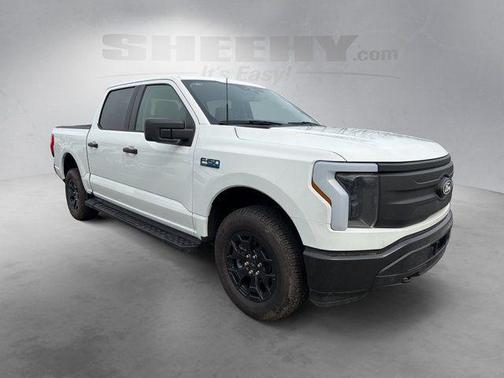 2025 Ford F-150 Lightning Pro