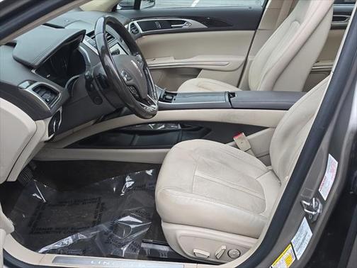 2016 Lincoln MKZ Base
