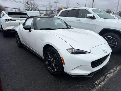 2020 Mazda MX-5 Miata Sport