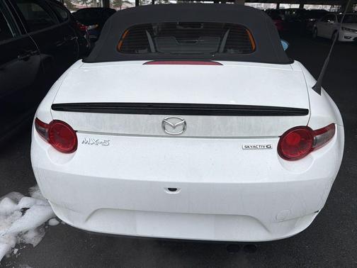 2020 Mazda MX-5 Miata Sport