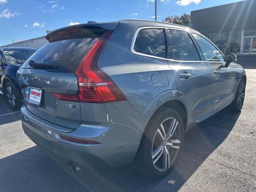 2019 Volvo XC60 T5 Momentum