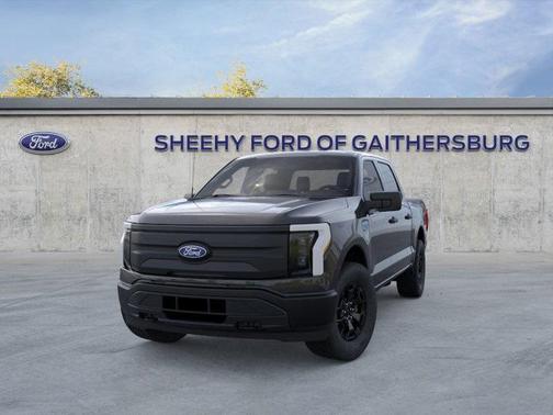 2025 Ford F-150 Lightning Pro