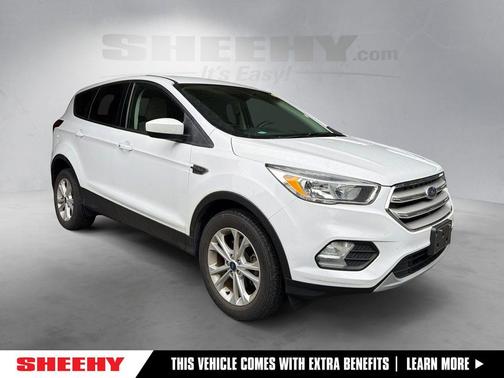 Oxford White 2019 Ford Escape SE