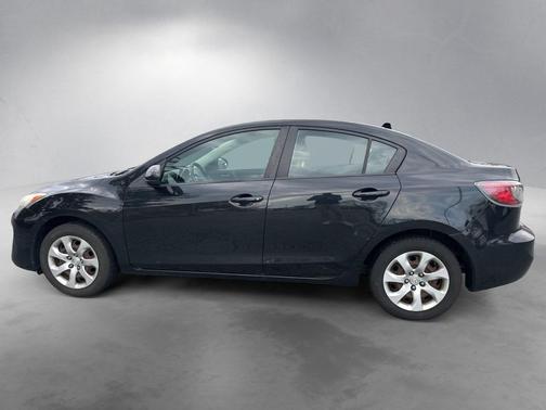 2013 Mazda Mazda3 i Sport