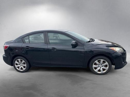 2013 Mazda Mazda3 i Sport