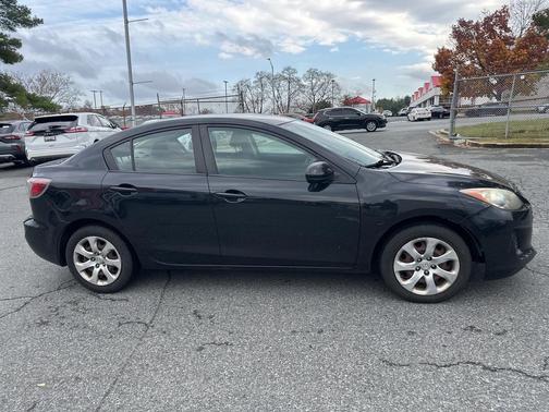 2013 Mazda Mazda3 i Sport