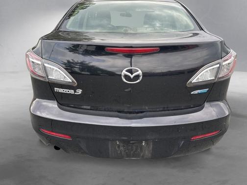 2013 Mazda Mazda3 i Sport