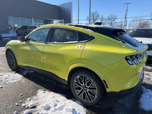 2025 Ford Mustang Mach-E Premium