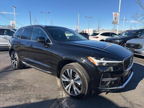 2022 Volvo XC60 Recharge Plug-In Hybrid T8 Inscription