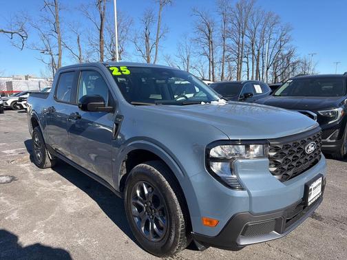 2025 Ford Maverick XLT