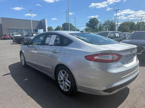 Ingot Silver 2014 Ford Fusion SE
