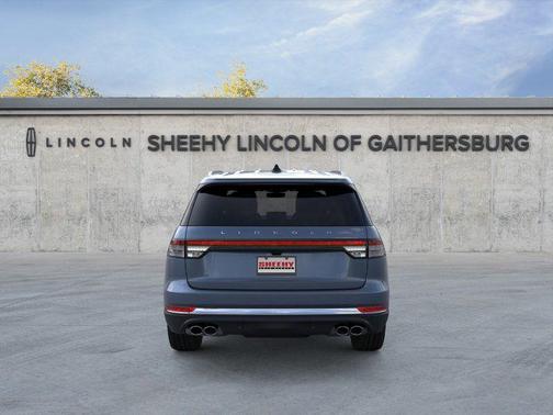 Whisper Blue Metallic Clearcoat 2026 Lincoln Aviator Premiere