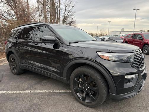 2023 Ford Explorer ST-Line