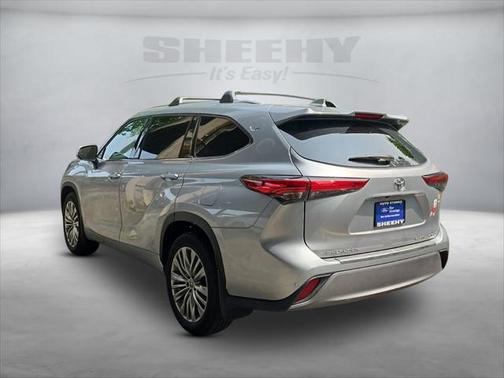2022 Toyota Highlander Platinum
