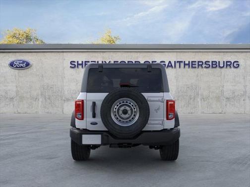 2025 Ford Bronco Base
