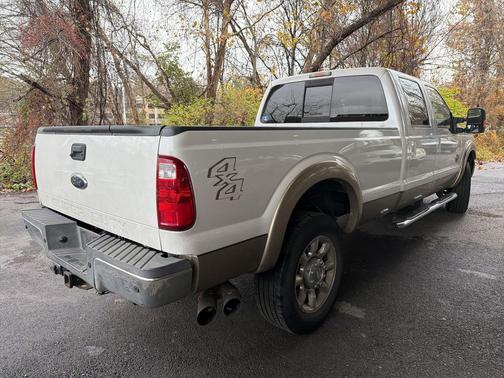 2011 Ford F-350 Lariat