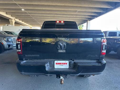 2022 RAM 2500 Laramie Crew Cab 4x4 6'4' Box