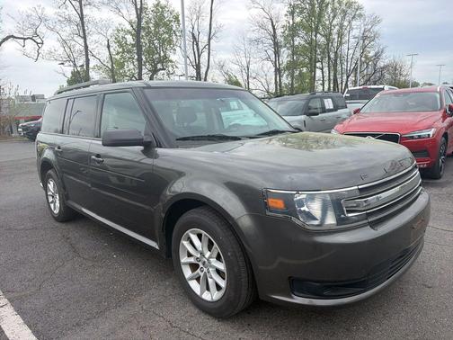 Magnetic Metallic 2015 Ford Flex SE