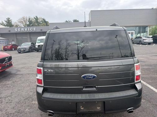 Magnetic Metallic 2015 Ford Flex SE