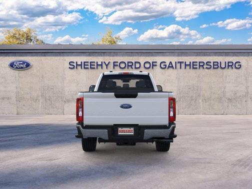 Oxford White 2026 Ford F-350 XL