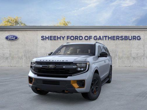 Glacier Gray Metallic Tri-Coat 2026 Ford Expedition Tremor
