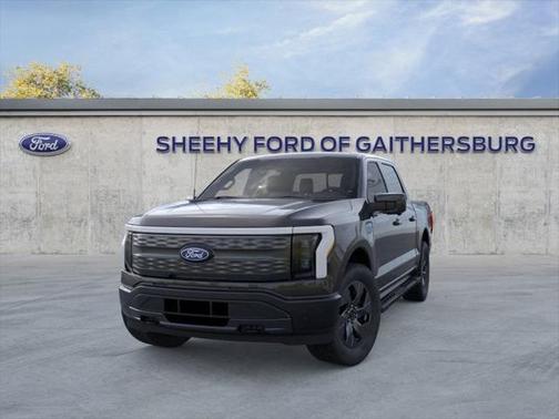 2025 Ford F-150 Lightning LARIAT