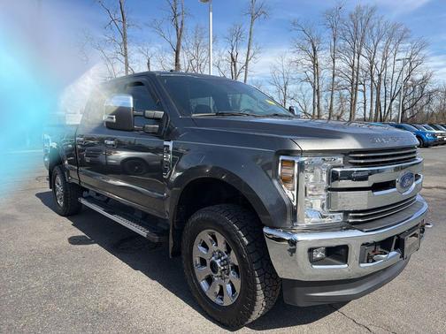 Magnetic 2018 Ford F-250 Lariat
