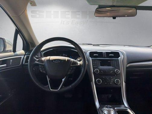 Ingot Silver 2017 Ford Fusion Hybrid SE