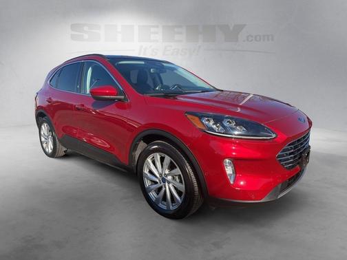 2022 Ford Escape Titanium
