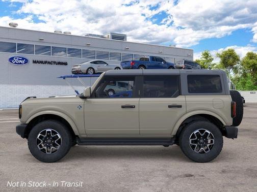 Desert Sand 2026 Ford Bronco Outer Banks
