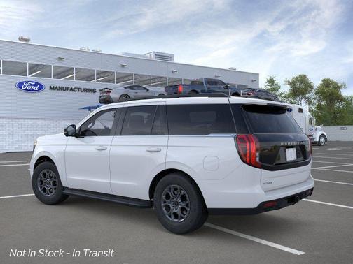 Oxford White 2026 Ford Expedition Active