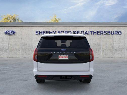 Oxford White 2026 Ford Expedition Active