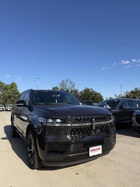 Starlight Gray Premium Colorant 2026 Lincoln Navigator Reserve