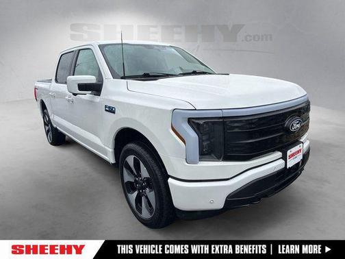 Star White Metallic Tri-Coat 2024 Ford F-150 Lightning Platinum
