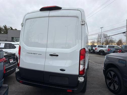 2018 Ford Transit-250 Base