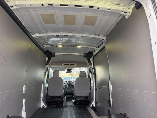 2018 Ford Transit-250 Base