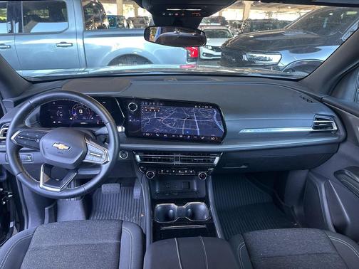 2024 Chevrolet Traverse LS