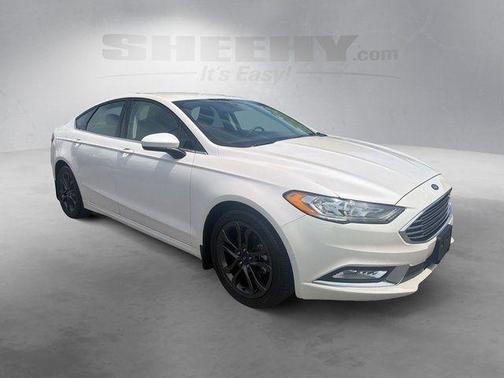White Platinum 2018 Ford Fusion SE