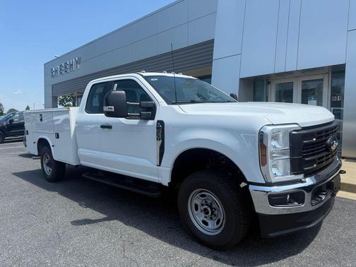 Oxford White 2026 Ford F-250 XL