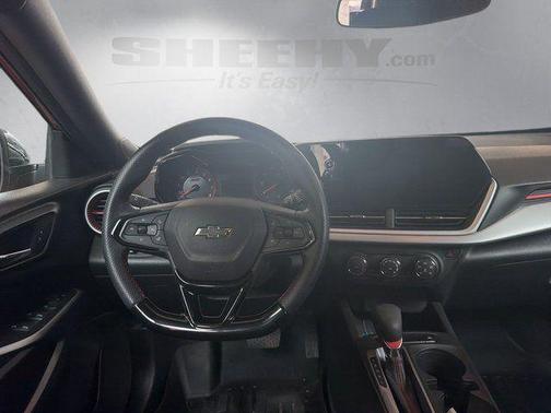 Cayenne Orange Metallic 2024 Chevrolet Trax FWD 1RS