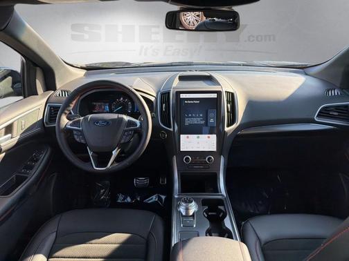 2022 Ford Edge ST Line