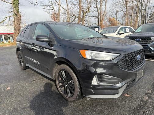 2022 Ford Edge ST Line