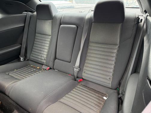 2014 Dodge Challenger SXT