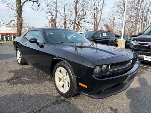 2014 Dodge Challenger SXT