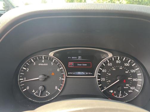 Brilliant Silver 2018 Nissan Pathfinder Platinum