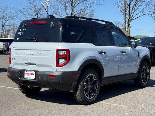 Space White Metallic 2026 Ford Bronco Sport Outer Banks